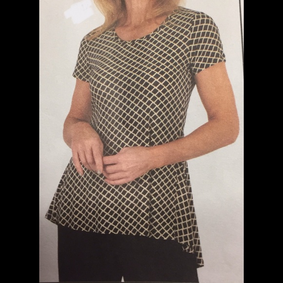 🌟Pendulum Back Top - Picture 1 of 5